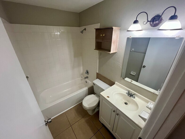 More Photos Of 7213 SW 44th Pl, Gainesville Apartments For Sale