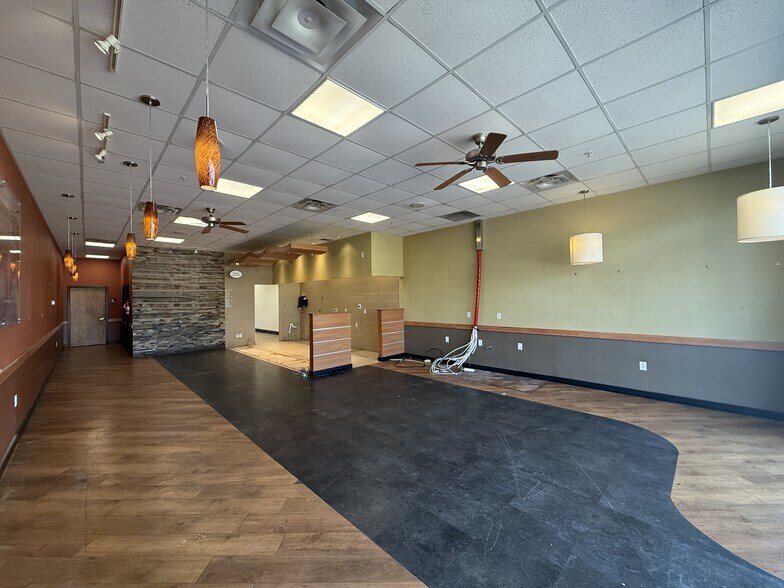 More Photos Of 780 Community Dr, North Liberty General Retail For Lease