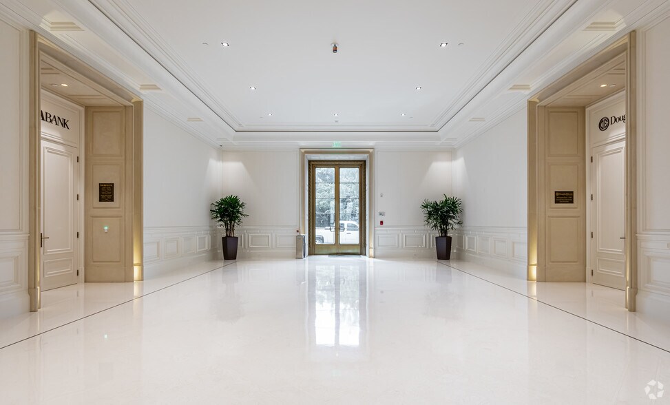 More Photos Of 1515 Sunset Dr, Coral Gables Office For Lease