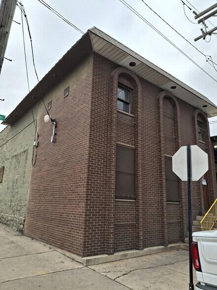 More Photos Of 610 W 81st St, Chicago Warehouse For Lease