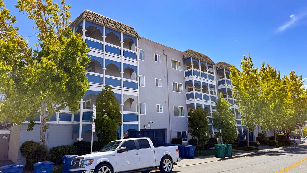 More Photos Of 23914 2nd St, Hayward Apartments For Sale