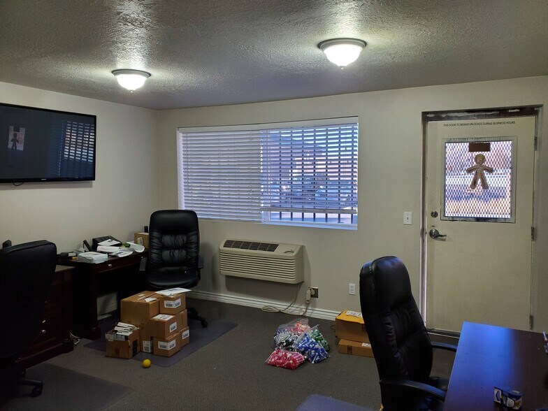 More Photos Of 1086 N 450 W, Springville Light Manufacturing For Lease