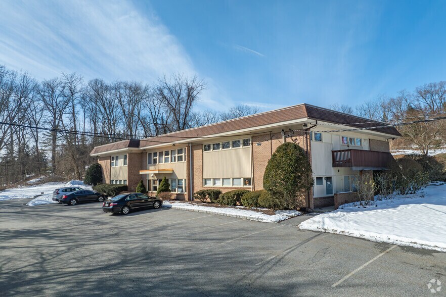 More Photos Of 1983 Crompond Rd, Cortlandt Manor Medical For Lease