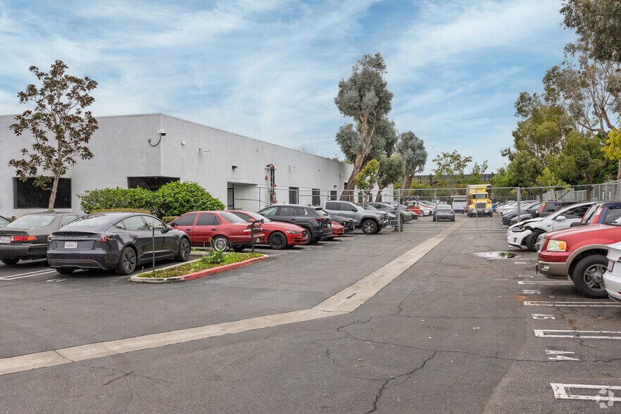 More Photos Of 18011 Mitchell S, Irvine Flex For Sale