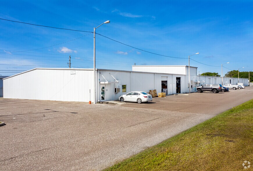 More Photos Of 10284 US Highway 19 N, Pinellas Park Unknown For Lease