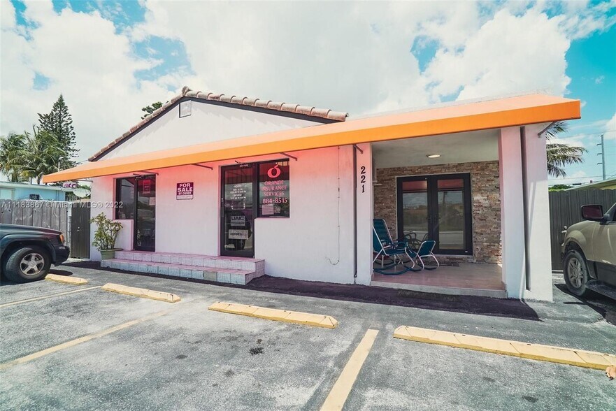 More Photos Of 221 E 9th St, Hialeah Office Residential For Sale