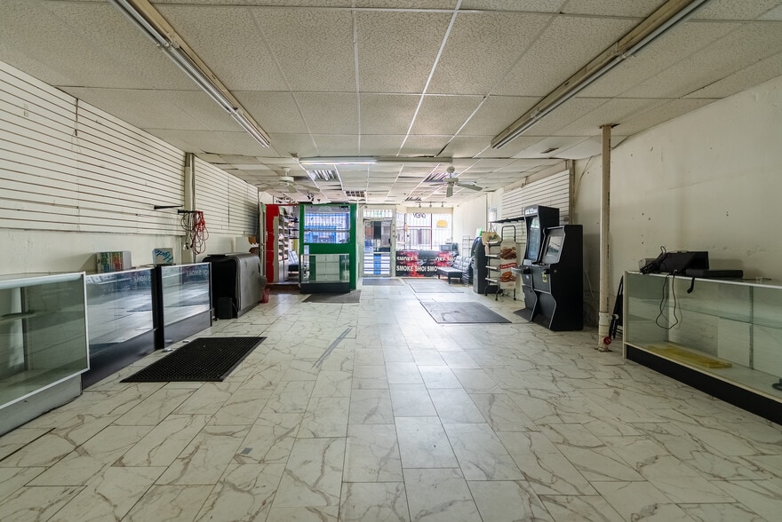 More Photos Of 1026-1028 Holloway St, Durham Freestanding For Lease