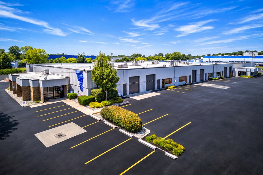 More Photos Of 41170-41300 Joy Rd, Plymouth Warehouse For Lease