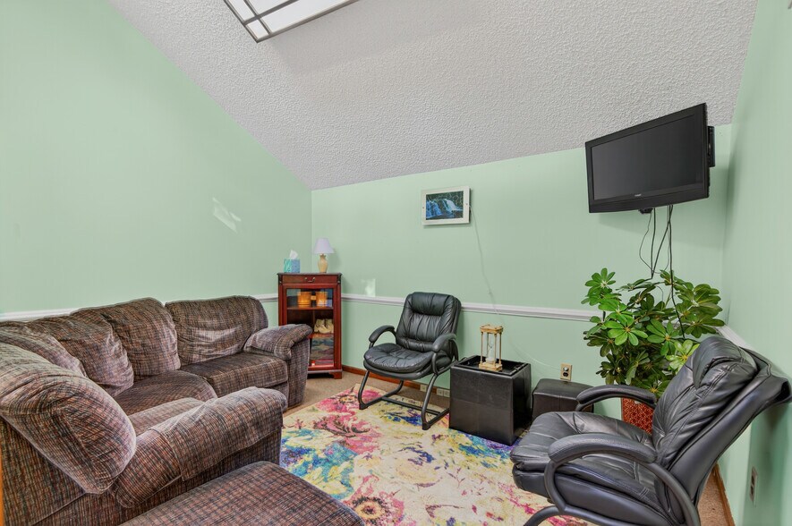 More Photos Of 5-10 Brunswick Woods Dr, East Brunswick Office For Sale