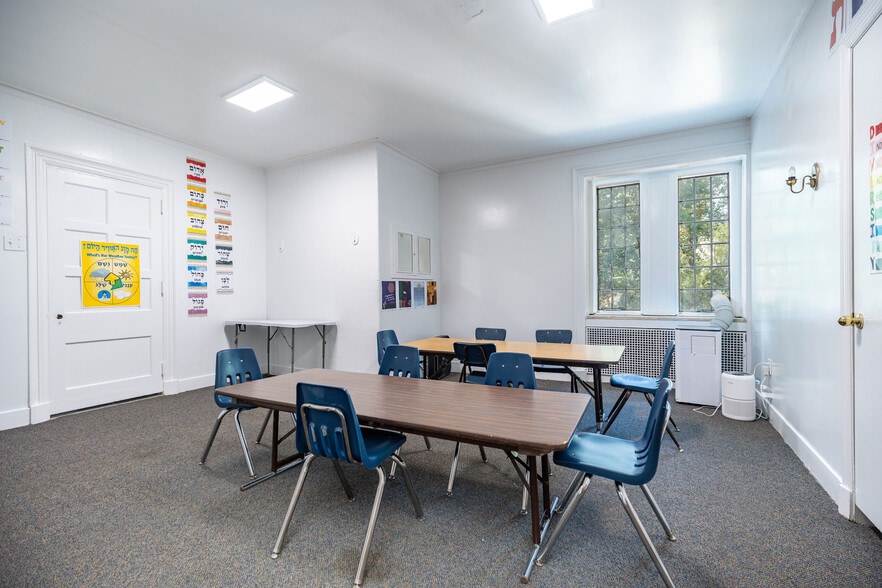 More Photos Of 190 Camp Hill Rd, Fort Washington Religious Facility For Sale