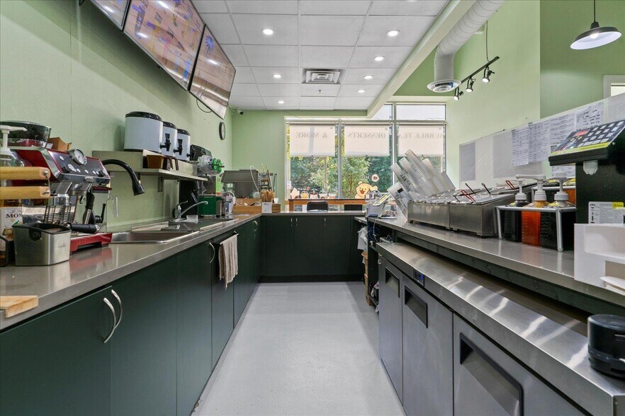 More Photos Of 33677 King Rd, Abbotsford Apartments For Sale