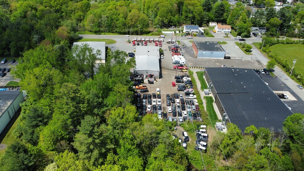 More Photos Of 790 W Chestnut St, Brockton Service For Sale