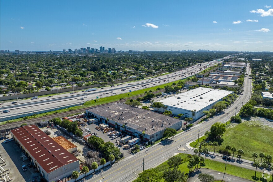 More Photos Of 1650 NW 23rd Ave, Fort Lauderdale Warehouse For Lease