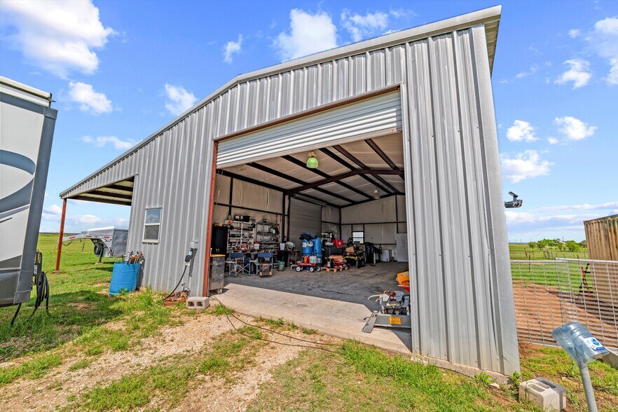 More Photos Of 333 County 3225 Rd, Penelope Land For Sale