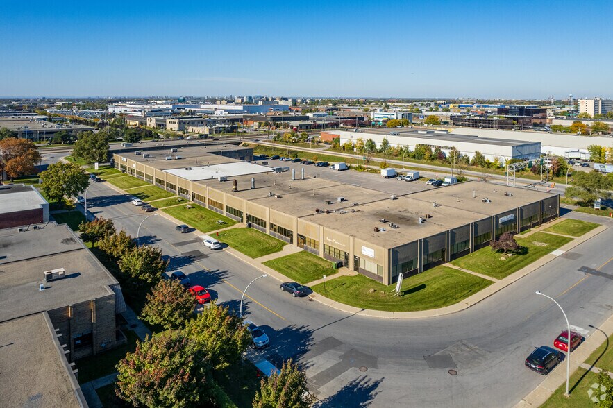 Primary Photo Of 151-191 Rue Mérizzi, Saint-Laurent Distribution For Lease