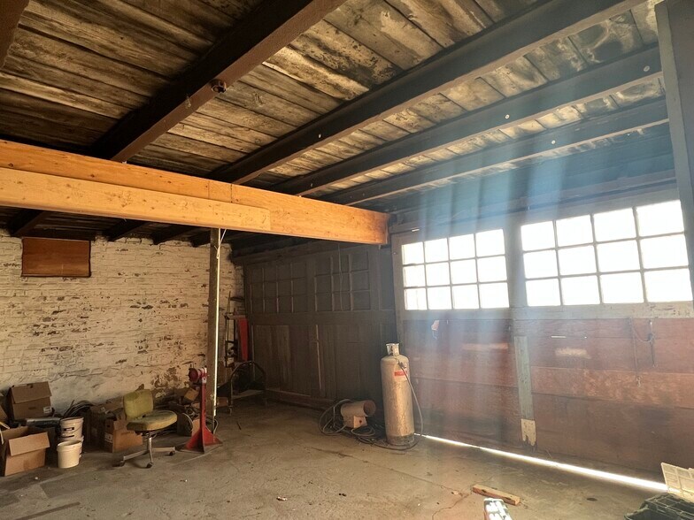 More Photos Of 1605 Broadway, Lorain Storefront Retail Residential For Sale