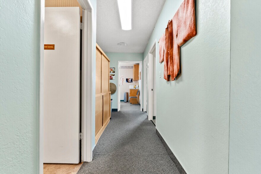 More Photos Of 970 Petit Ave, Ventura Medical For Sale