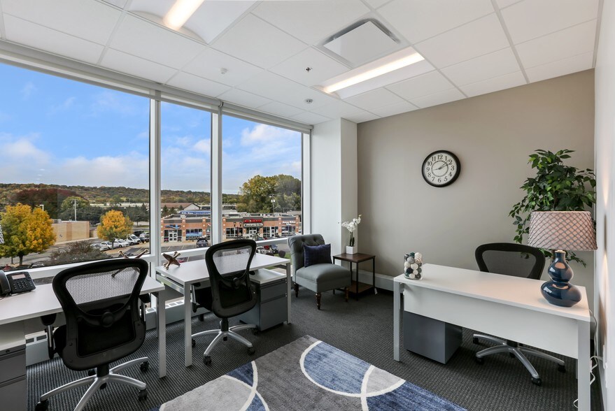 More Photos Of 100 Warren St, Mankato Coworking Space