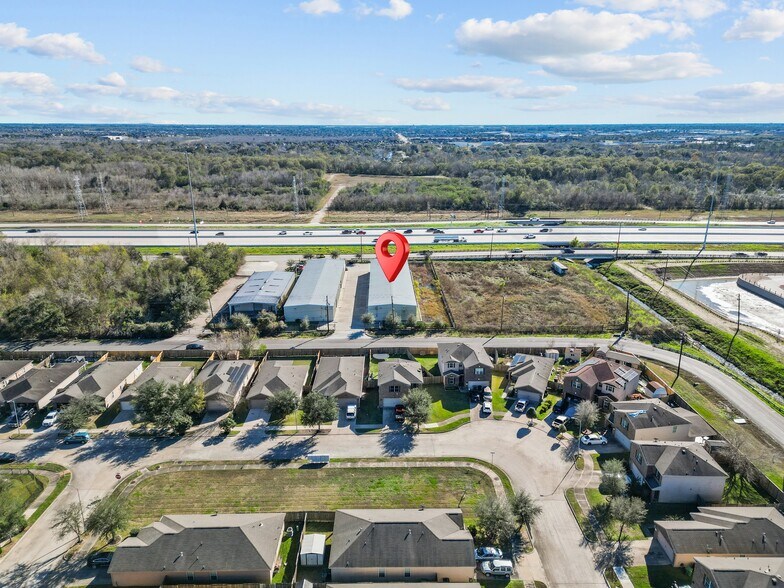 More Photos Of 8051 S Sam Houston Pky, Houston Warehouse For Lease