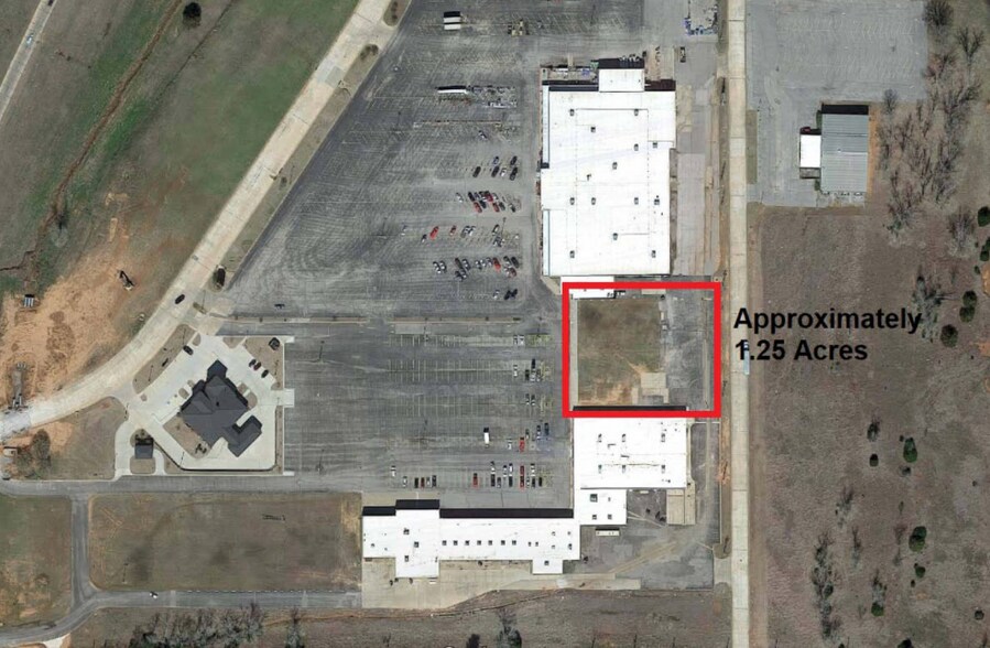 More Photos Of 2400 Ponderosa Drive, Chickasha Land For Lease