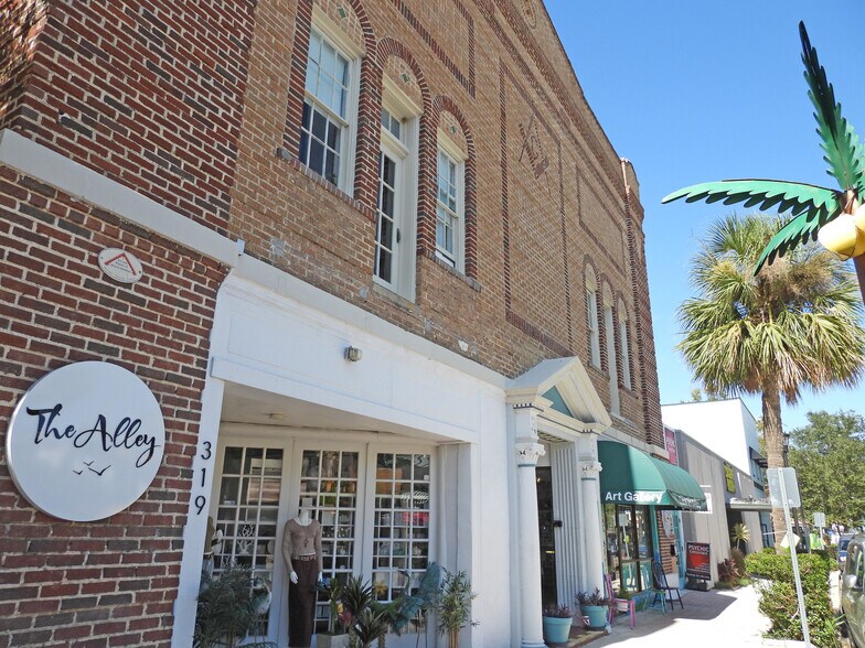 More Photos Of 319 Brevard Ave, Cocoa Storefront Retail Office For Sale