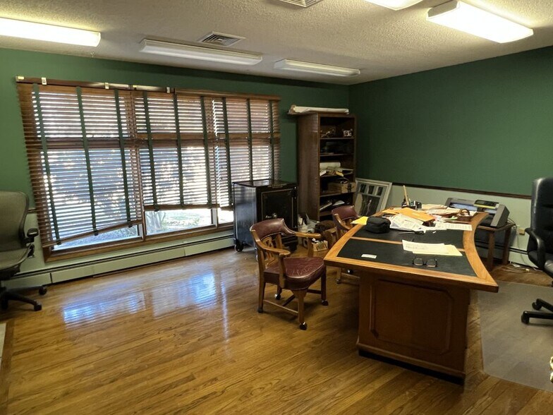 More Photos Of 2414 Boston Post Rd, Guilford Freestanding For Sale