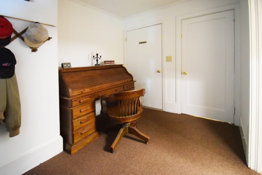 More Photos Of 2306 S Cannon Blvd, Kannapolis Office Residential For Sale