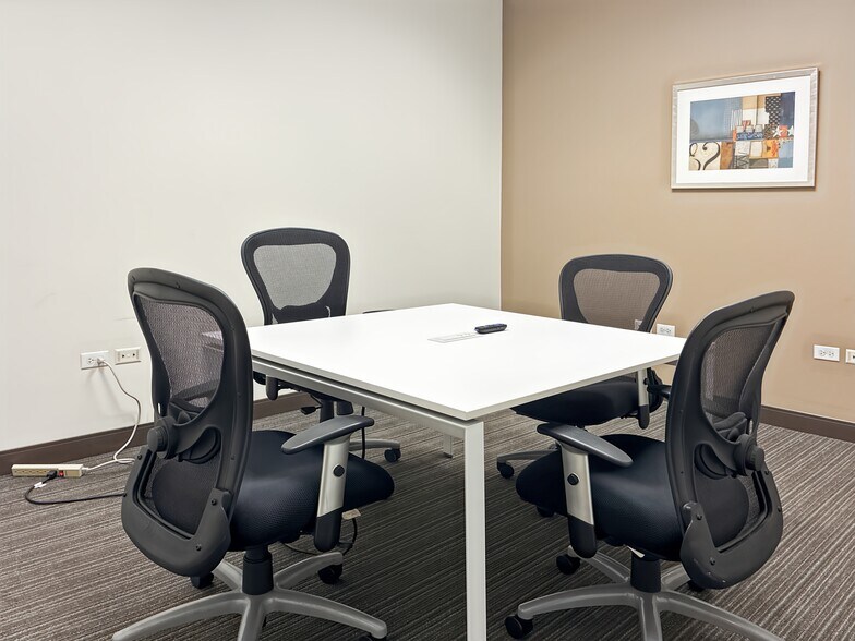 More Photos Of 51-181 S 1st St, St Charles Coworking Space