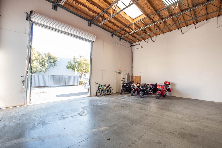 More Photos Of 1678-1692 Ord Way, Oceanside Warehouse For Lease