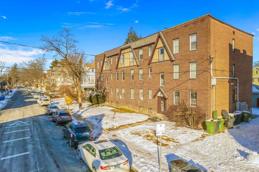 More Photos Of 34-38 Beacon St, Hartford Apartments For Sale