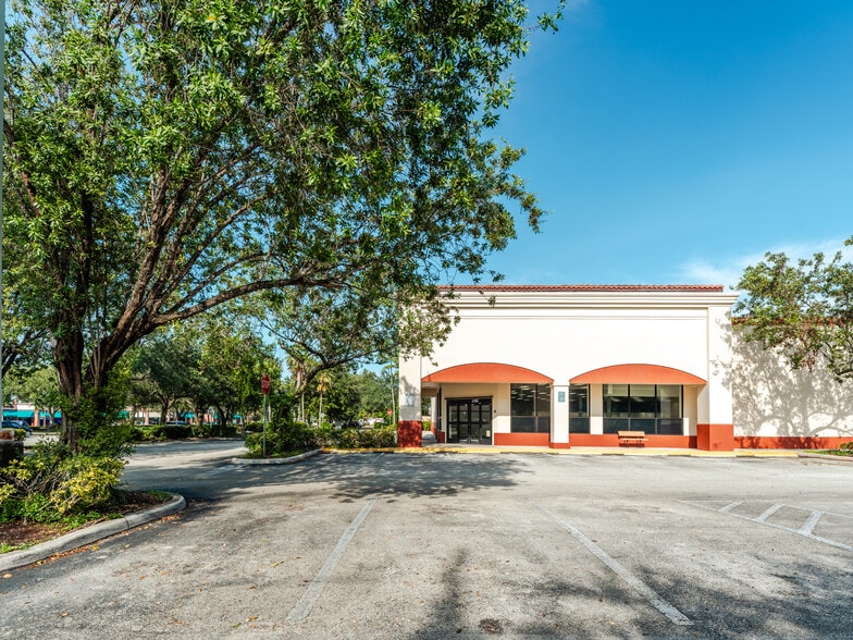 More Photos Of 6980 W Commercial Blvd, Lauderhill Drugstore For Sale