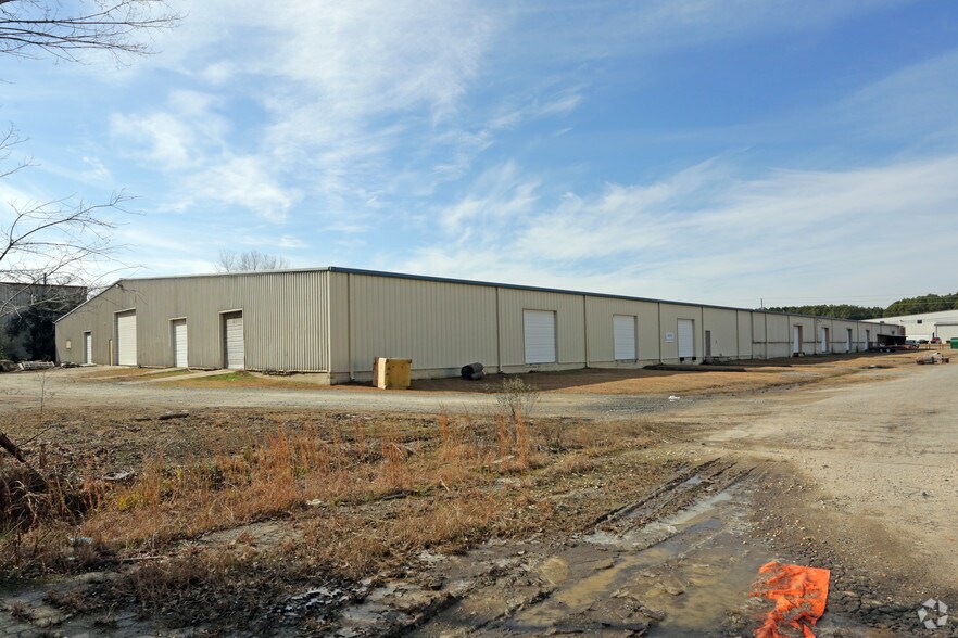 More Photos Of 1517 S Brightleaf Blvd, Smithfield Warehouse For Sale