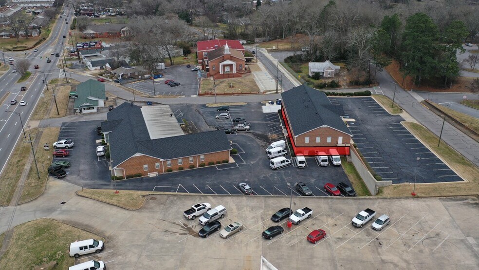 More Photos Of 1150 Dearing St, Athens Office For Lease