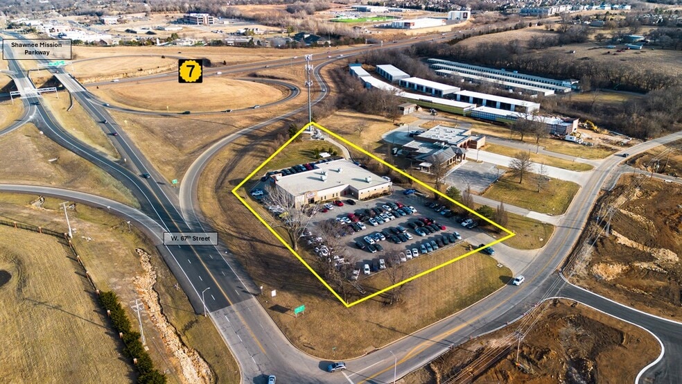 More Photos Of 6801 Hedge Lane Ter, Shawnee Showroom For Sale