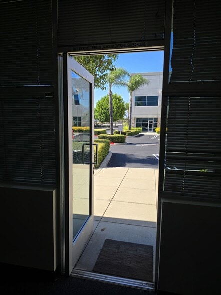 More Photos Of 1495 S Campus Ave, Ontario Warehouse For Lease