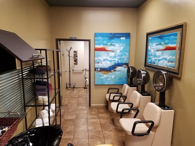 More Photos Of 20449-20481 Schaefer Hwy, Detroit Unknown For Lease