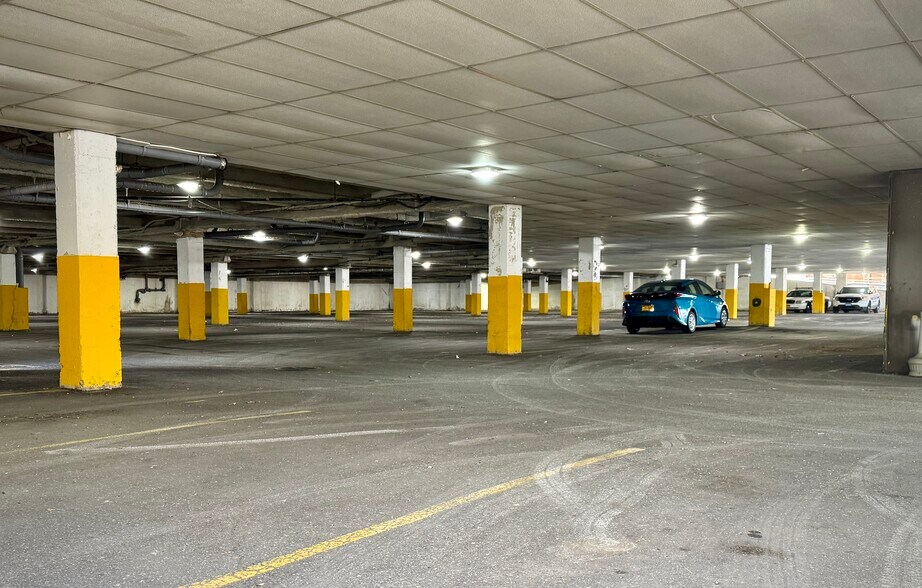 More Photos Of 310 E Shore Rd, Great Neck Medical For Lease