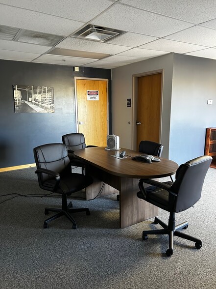 More Photos Of 3752 Imperial St, Frederick Light Manufacturing For Sale