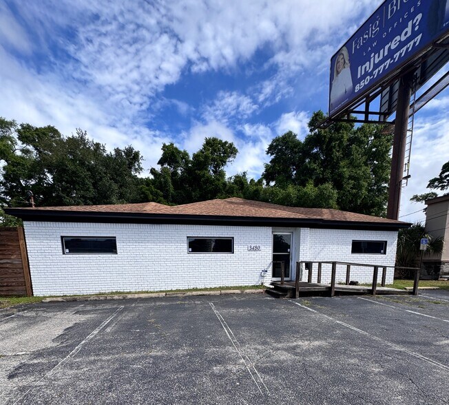 More Photos Of 3480 Barrancas Ave, Pensacola Freestanding For Lease