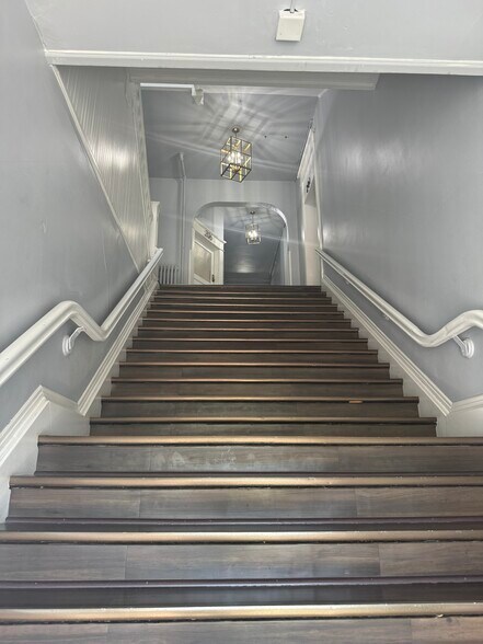 More Photos Of 100 Northwestern Ave, West Lafayette Apartments For Lease