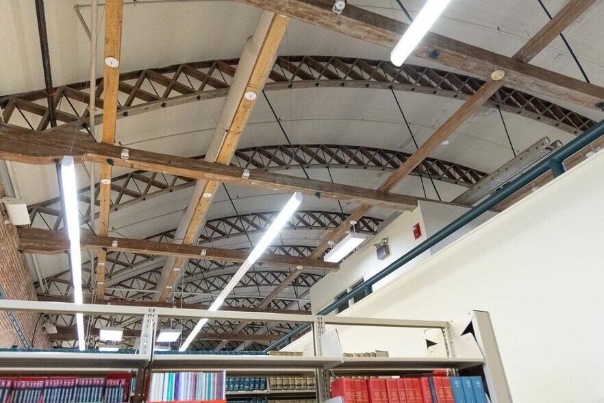 More Photos Of 81 Mary St, Charleston Office For Lease