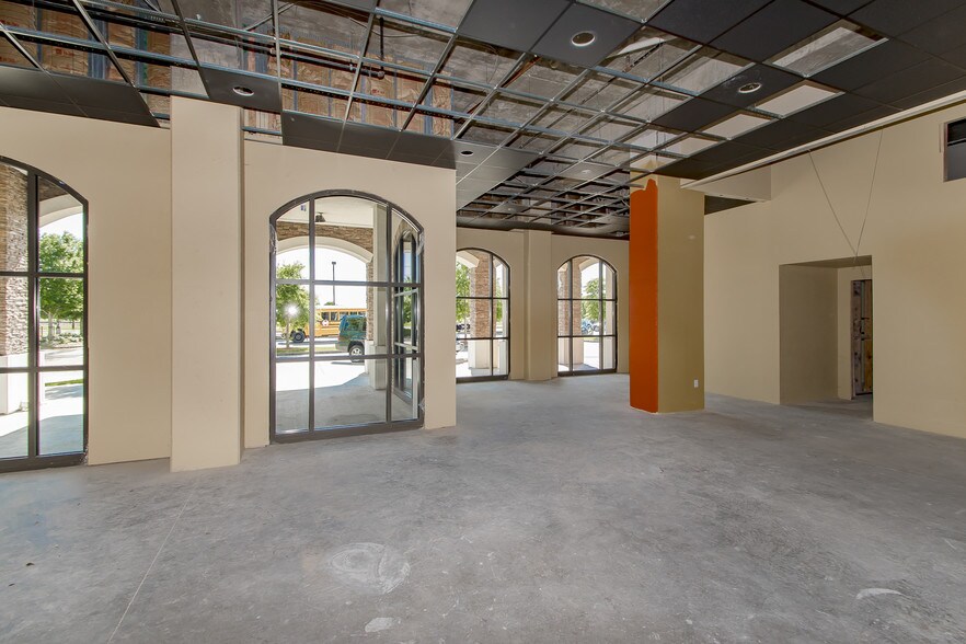 More Photos Of 4001 Nicholson Dr, Baton Rouge Hotel For Lease