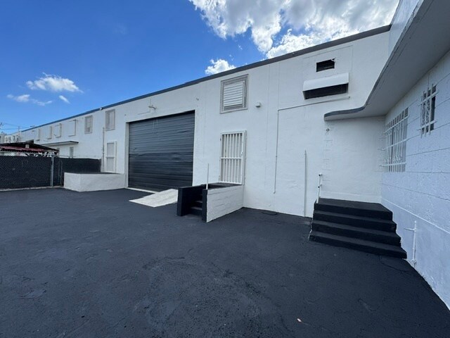 Primary Photo Of 286-288 NE 67th St, Miami Warehouse For Sale