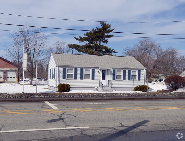 Primary Photo Of 1647 Post Rd, Warwick Freestanding For Sale