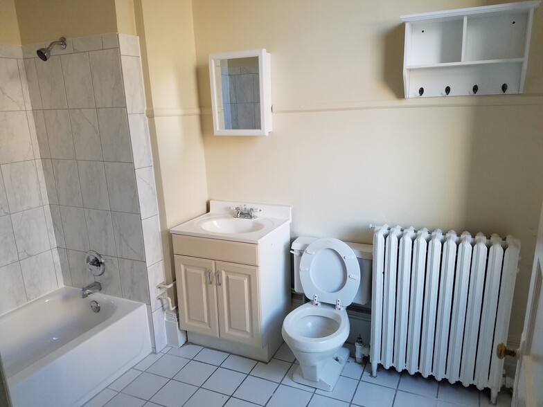 More Photos Of 18 W Franklin St, Baltimore Office Residential For Sale