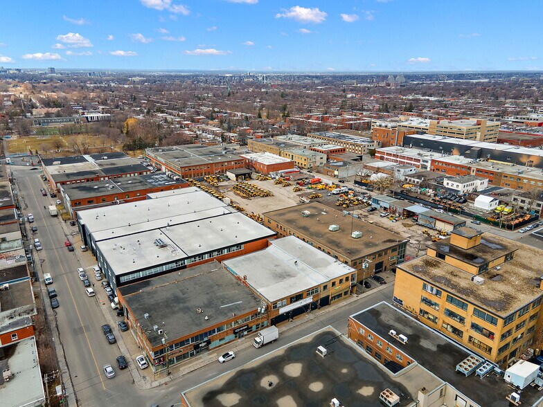 More Photos Of 465-485 Rue De Port-Royal O, Montréal Light Distribution For Lease