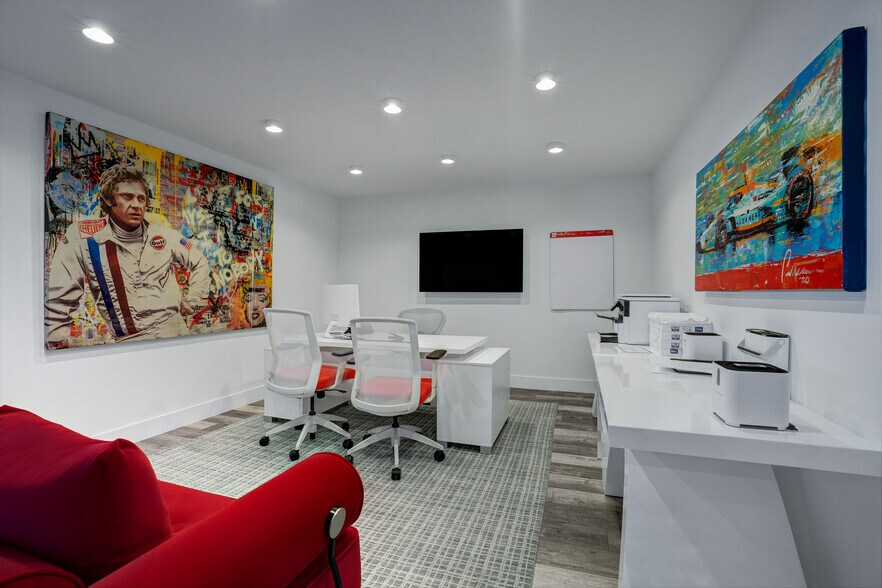 More Photos Of 1680 Michigan Ave, Miami Beach Office For Sale