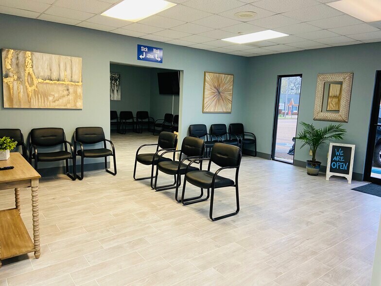 More Photos Of 109 Eureka St, Batesville Loft Creative Space For Lease