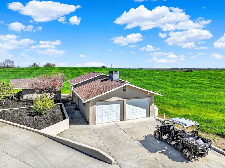 More Photos Of 8560 Holmes Ln, Winters Specialty For Sale