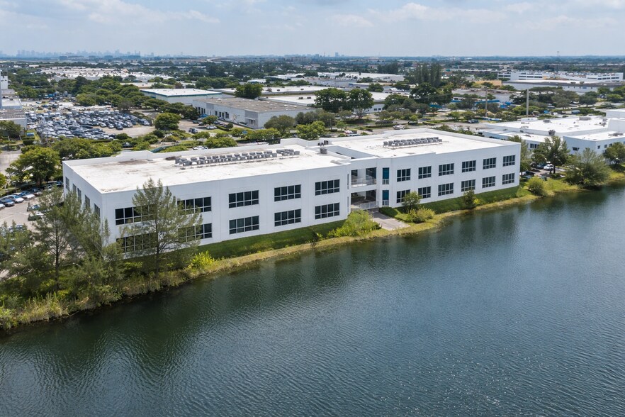 More Photos Of 1500 NW 89th Ct, Doral Loft Creative Space For Sale